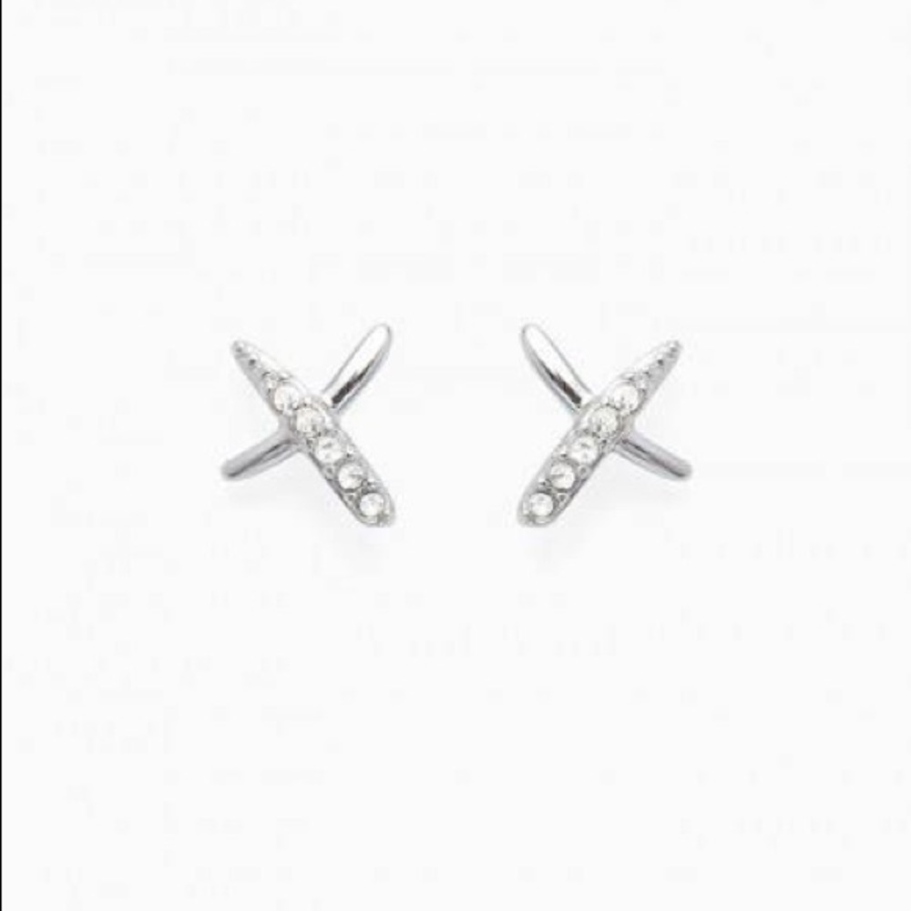 NWOB Stella & Dot Tilley Studs Earrings Silver